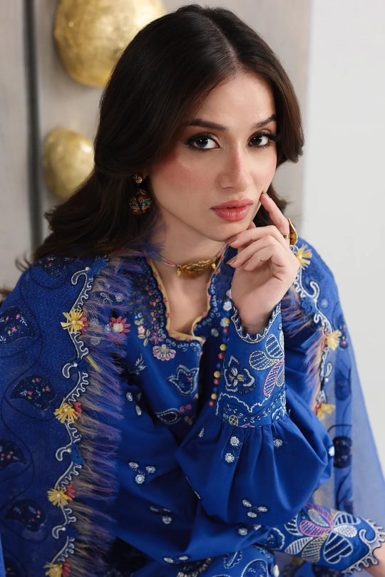 QALAMKAR Festive Lawn Collection 26' - QFL-06 EMINA - Image 4