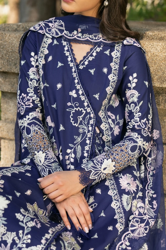 MULAQAAT Luxury Lawn 26' - AITRAAT - Image 4
