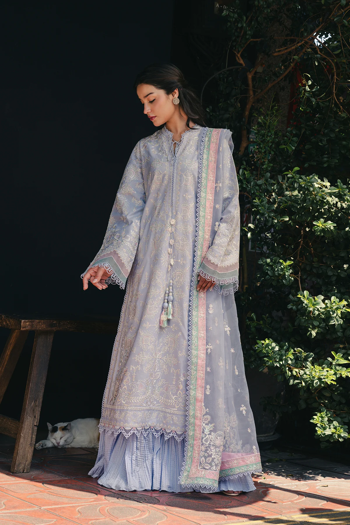 5_8eecc8dd-68d6-4117-a4e7-7ebc638acc16 MULAQAAT Luxury Lawn 26' - SAYA - Image 1
